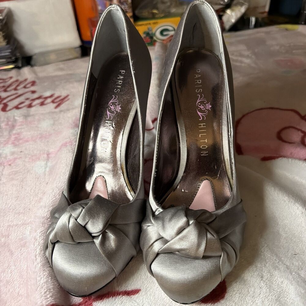 Paris Hilton Spelled Silver Gray Satin Knot Peep Toe Platform Pump Stiletto Heel